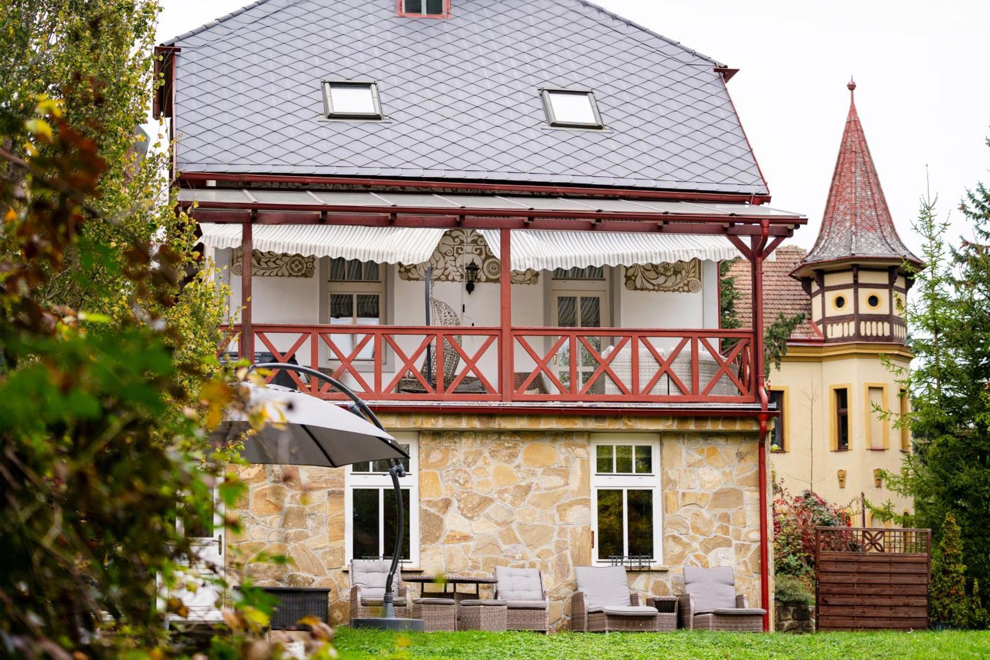 Villa Emausy Luhačovice Екстериор снимка